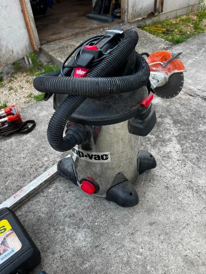 Shopvac (missing 1 wheel)