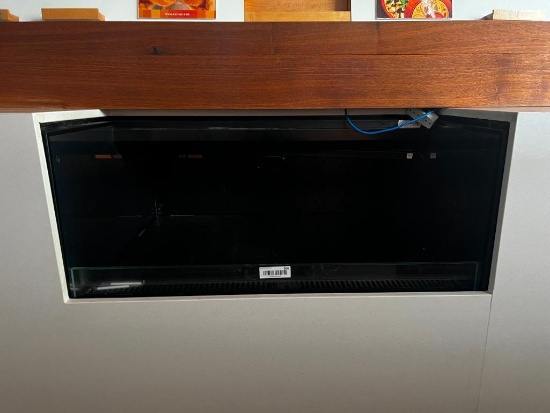 Structural Concepts Oasis display cooling case