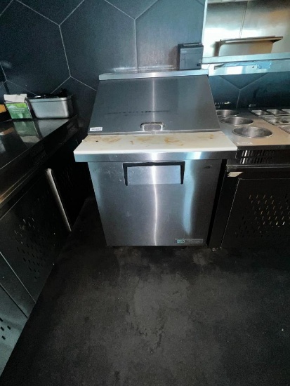 True sandwich prep rolling cooler