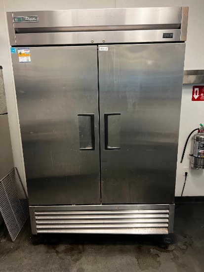 True upright 2 door freezer