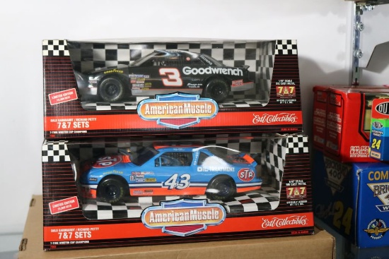 Two Eartl Collectibles 1/18" Scale Die Cast Metal Cars