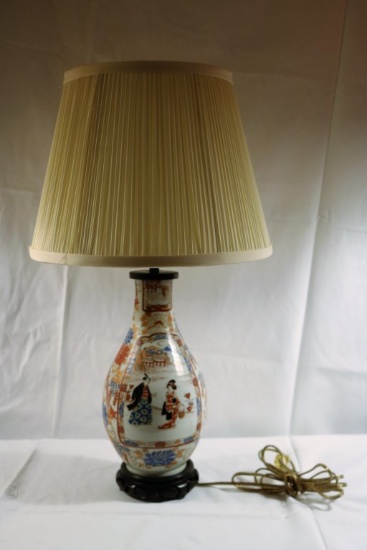 Oriental Porcelain Decorated Table Lamp