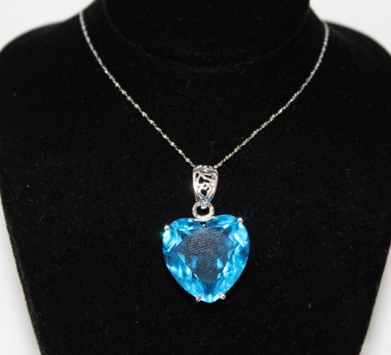 22 ct Blue Topaz Sweetheart Necklace