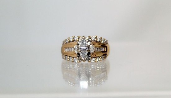 $5900.00 Retail 2 ct Diamond Estate Ring