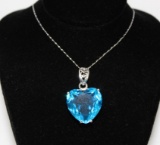 22 ct Blue Topaz Sweetheart Necklace