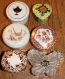 5 Assorted Porcelain Pill Boxes & A Butterfly Shaped Crystal Box