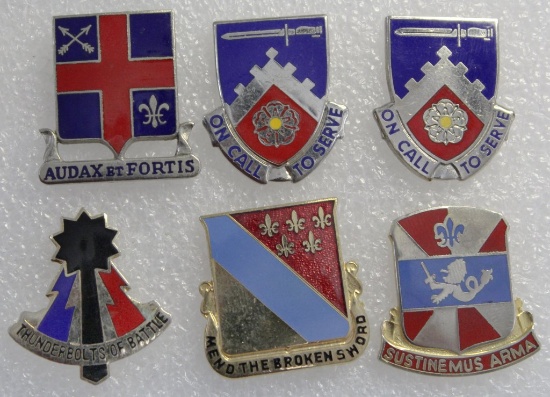 6 Infantry/Artillery Clutch Back Military Crests