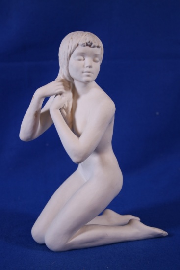 Goebel Porcelain Figure of a Kneeling Nude