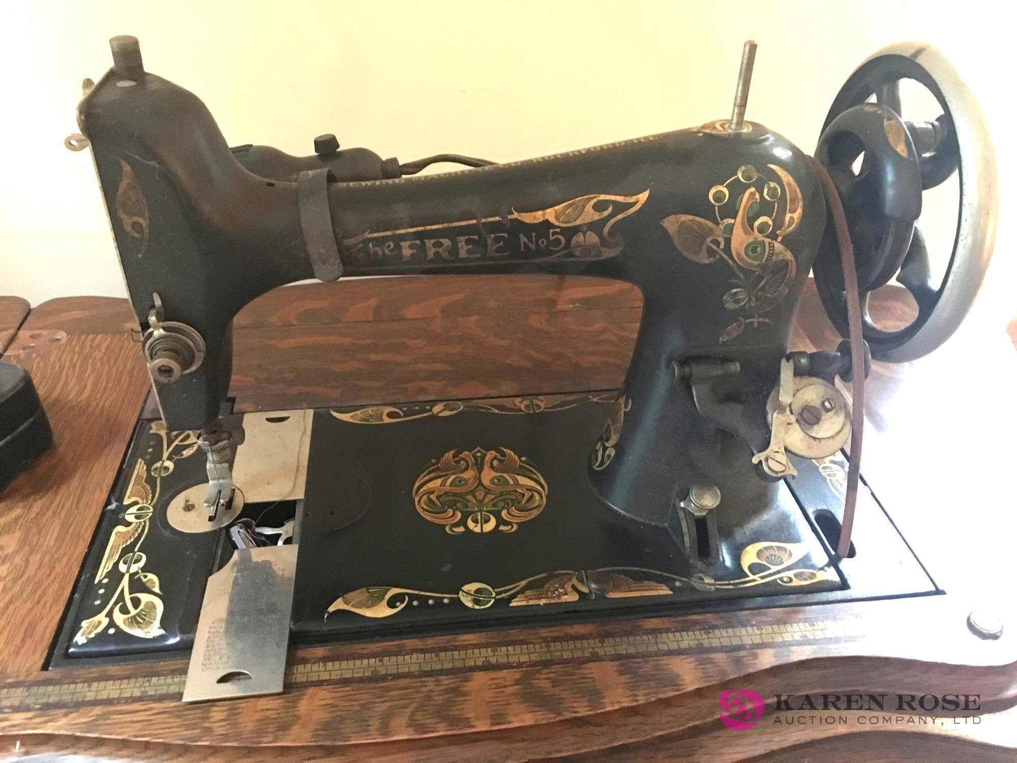 Antique Free Sewing Machine Co. Rockford, IL | Proxibid