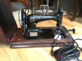 Vinatge Singer Sewing Machine