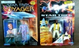 2 Star Trek figurines