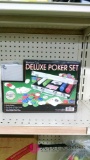 Deluxe poker chip set with case