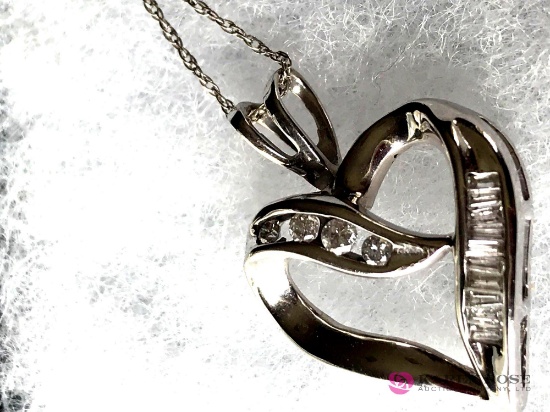 10 karat gold chain with heart pendant
