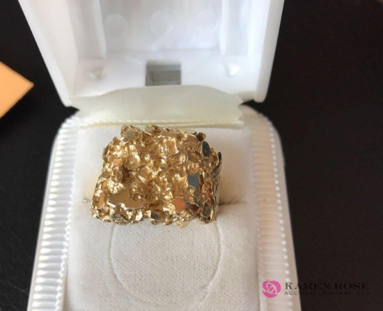 Gold nugget ring