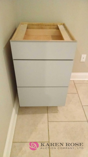 3 drawer cabinet needs top