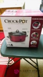 Crock pot cook and carry new