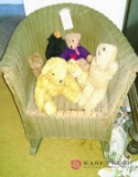 Children's wicker chair with bears