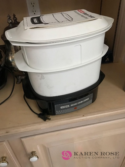 Steam cooker, waffle maker