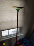 Tall standing lamp