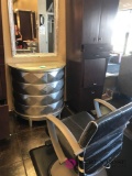 Beauty salon station