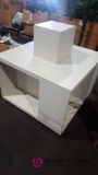 Cube display table