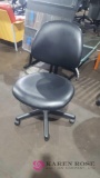 Black computer chair