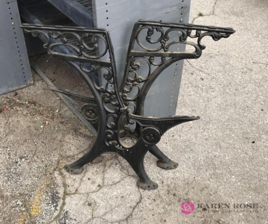 Cast-iron legs