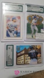 3 Mike Piazza baseball cards