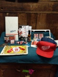 Misc Detroit Red Wings and NHL Collectibles