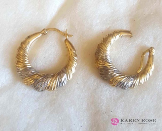 14 karat gold hoop earrings