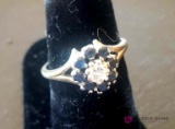 Ladies 14 karat gold white gold ring
