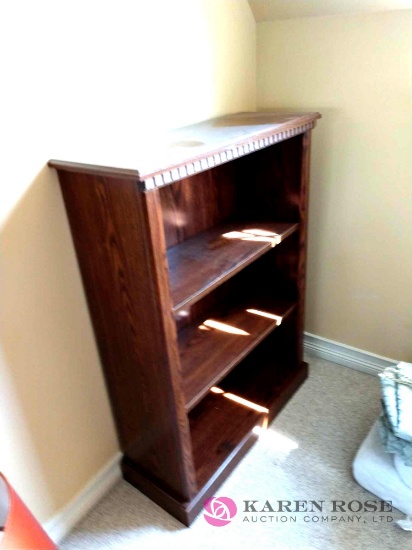 32 x 42 wood bookcase