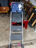 Werner 3 step paint ladder