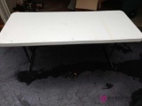 6 foot folding table with adjustable height