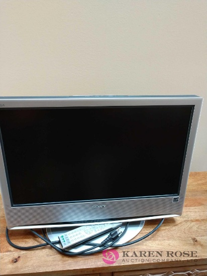 Sony 22 inch TV with remote