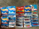 Lot of 20 hot wheels cars on cards b1