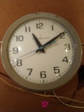 10 inch general Electric wall clock