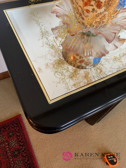 Lamp table with mirror top