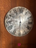 Decorative wall clock