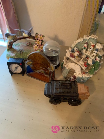 Knickknack lot