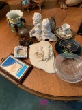 Collectible knickknacks and ashtrays