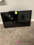 46 inch Samsung TV with remote