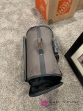 Cat carrying case