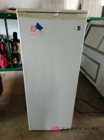 Danby refrigerator measuring 58 x 24 x 24
