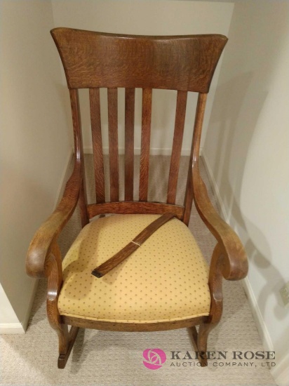 Rocking chair needs repair