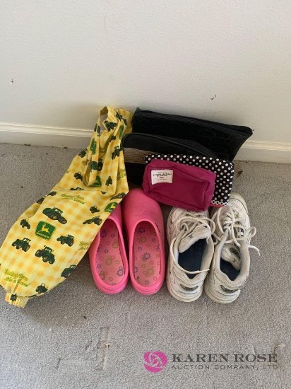 Lady shoes and travel bags