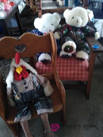 Chair, bears, childs bench, chicken