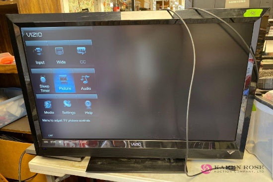 37 inch Vizio flat screen TV