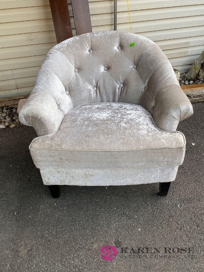 Silver/gray Valore upholstered chair