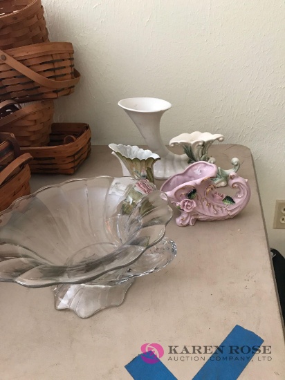 Cornucopia bowl and 5 vases